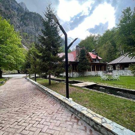 Hotel Bujtine-Restorant Rilindja Valbone Exteriér fotografie