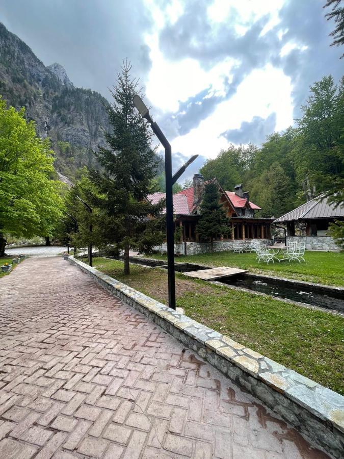 Hotel Bujtine-Restorant Rilindja Valbone Exteriér fotografie